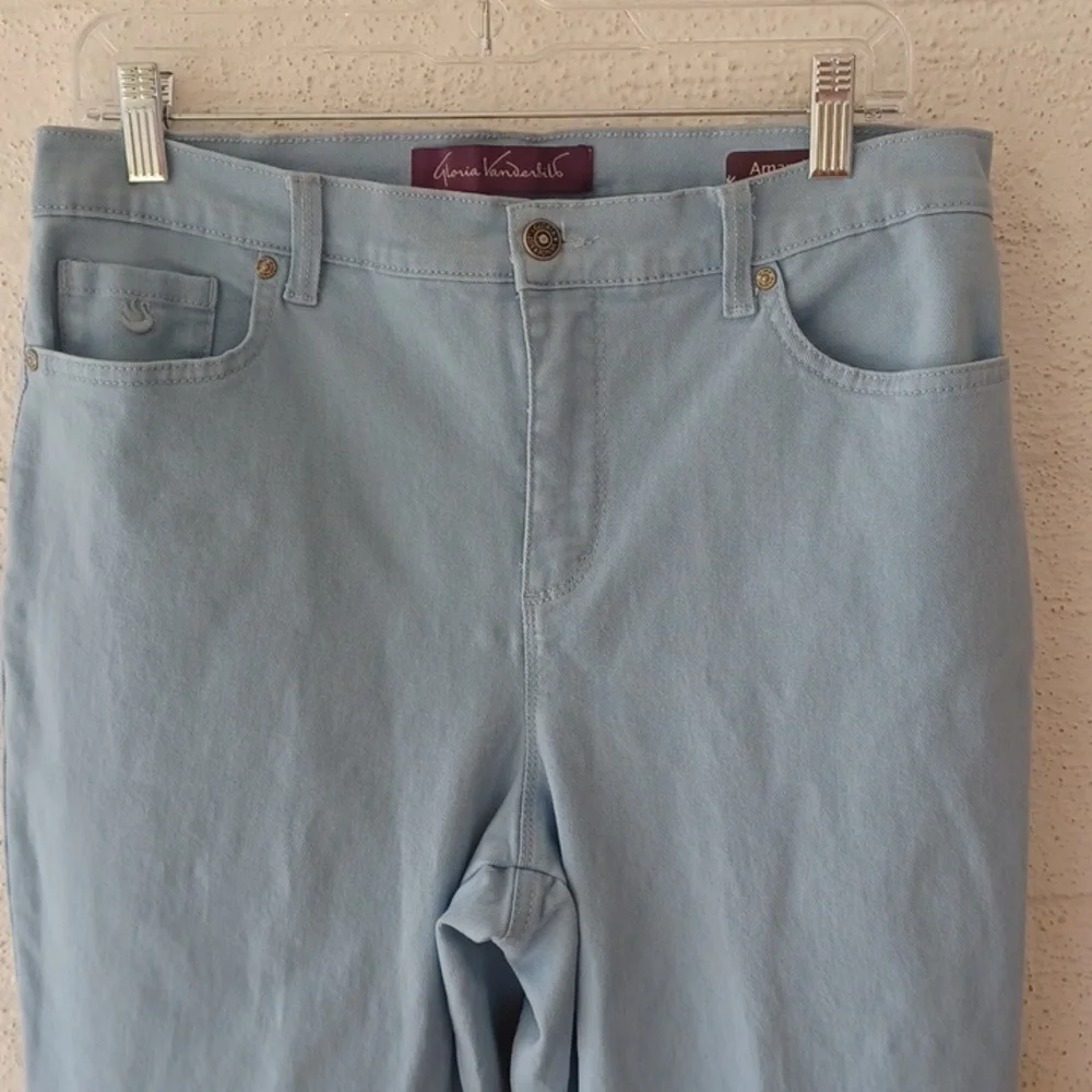 Gloria Vanderbilt Light Blue Amanda Straight Leg High Rise Jeans Petite